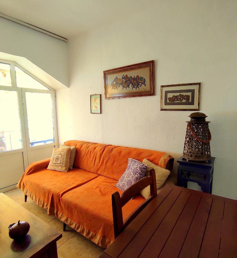 Q Bay Apartments เคพาโร ภายนอก รูปภาพ