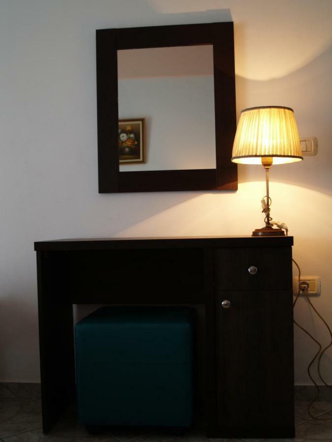 Q Bay Apartments เคพาโร ภายนอก รูปภาพ