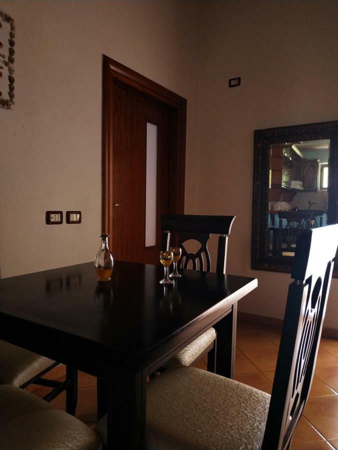 Q Bay Apartments เคพาโร ภายนอก รูปภาพ